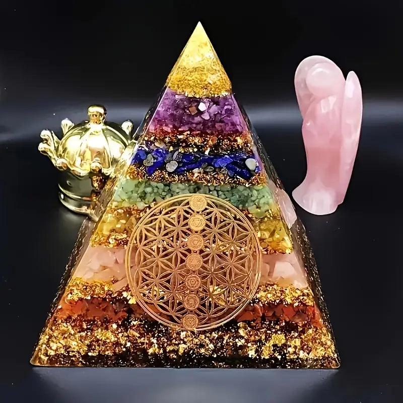 Pieza decorativa de pirámide Orgone