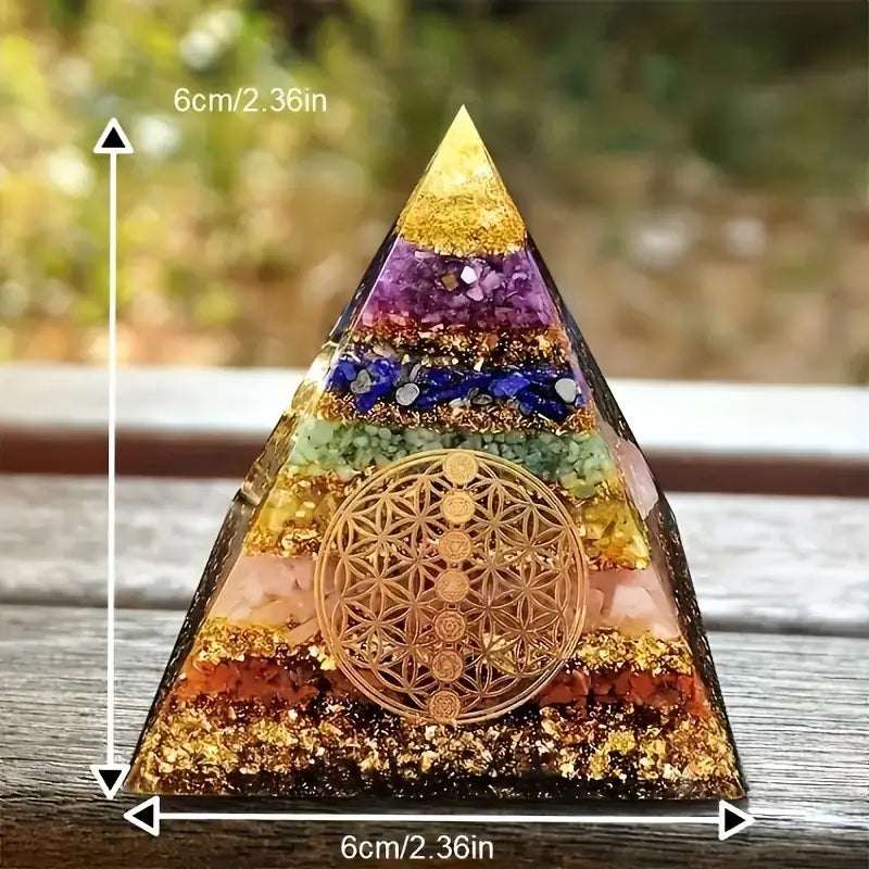 Pieza decorativa de pirámide Orgone