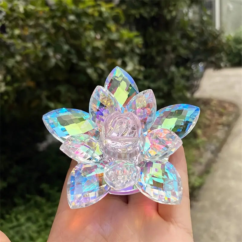 Figurita coleccionable de loto de cristal iridiscente