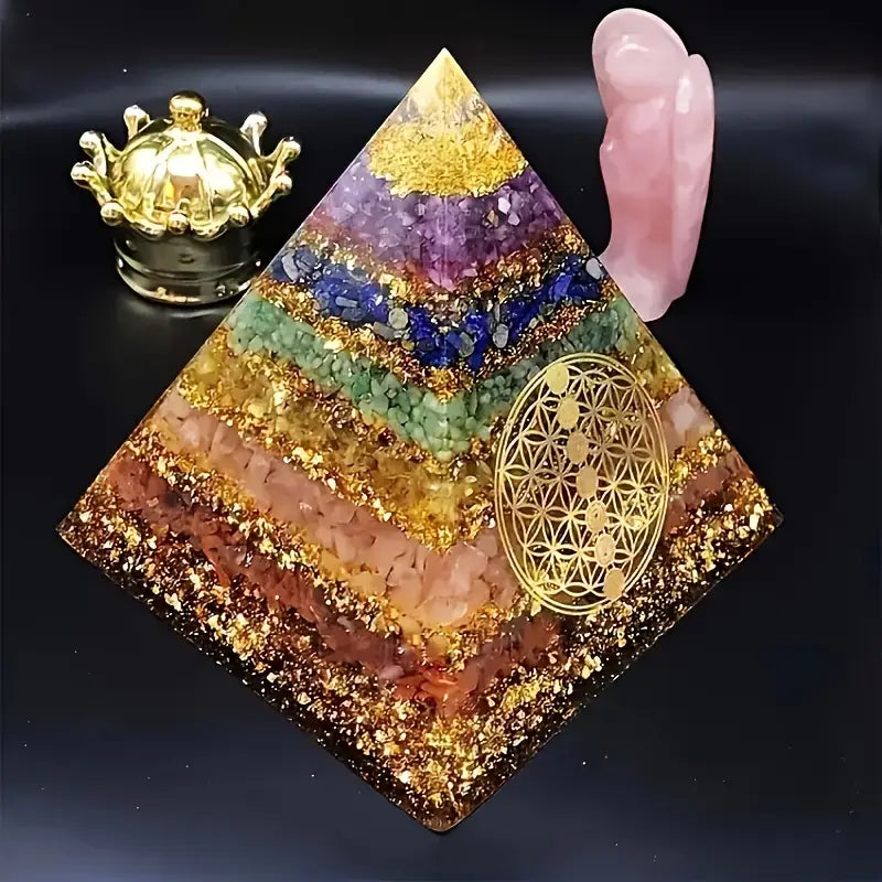Pieza decorativa de pirámide Orgone